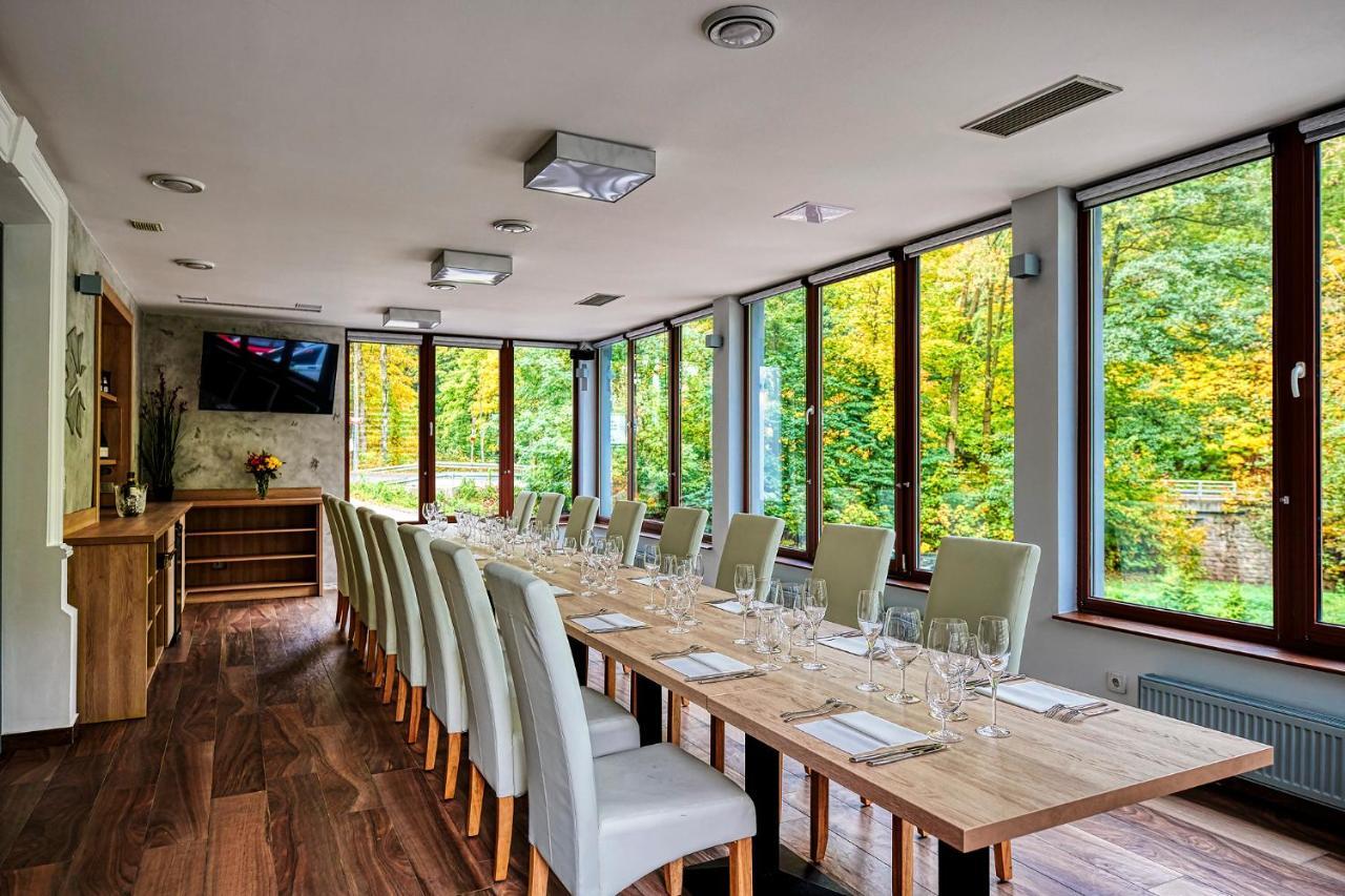 Penzion A Restaurace Bily Mlyn Liberec Zewnętrze zdjęcie